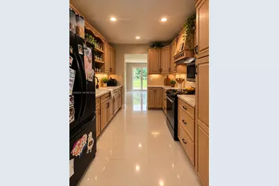 400 NE 13th St, Homestead, FL 33030 - Photo 2