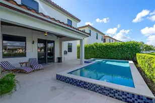 8818 W 33rd Ave, Hialeah, FL 33018 - Photo 28
