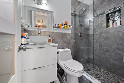 391 SE 16th Ave, Pompano Beach, FL 33060 - Photo 16