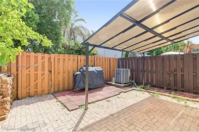5657 NW 113th Ave, Doral, FL 33178 - Photo 22