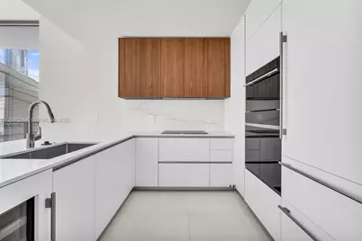 1400 Biscayne Blvd #602, Miami, FL 33132 - Photo 4