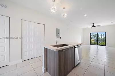 8301 NW 41st St #B-401, Doral, FL 33166 - Photo 10