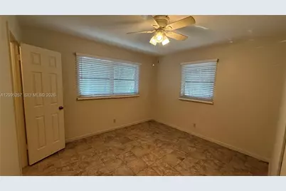 2400 SW 42nd Ave #6, Fort Lauderdale, FL 33317 - Photo 6