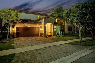 122 NE 27th Ave, Homestead, FL 33033 - Photo 1