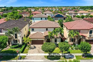 122 NE 27th Ave, Homestead, FL 33033 - Photo 2