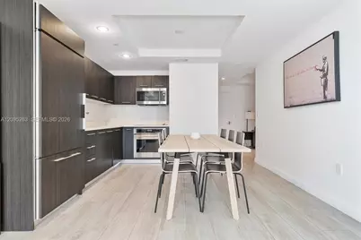 45 SW 9th St #1005, Miami, FL 33130 - Photo 8