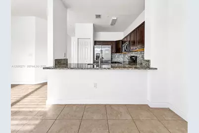 134 SE 28th Ter #20, Homestead, FL 33033 - Photo 1