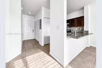 134 SE 28th Ter #20, Homestead, FL 33033 - Photo 2