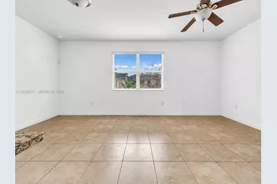 134 SE 28th Ter #20, Homestead, FL 33033 - Photo 4