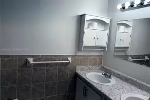 7410 SW 82nd St, Miami, FL 33143 - Photo 12