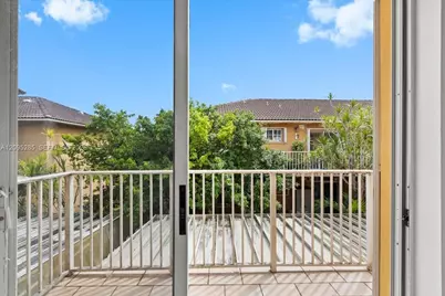 3554 W 80th St #202, Hialeah, FL 33018 - Photo 20