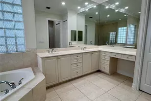 11051 Canary Island Ct, Plantation, FL 33324 - Photo 10