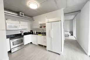 690 SW 1st Ct, Miami, FL 33130 - Photo 8