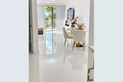 9371 Fontainebleau Blvd #I220, Miami, FL 33172 - Photo 4