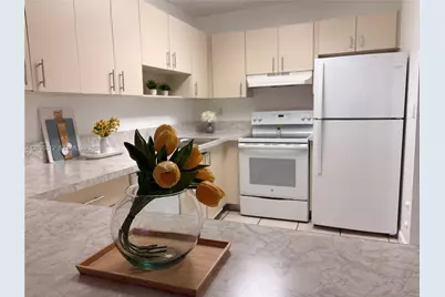 6130 W 19th Ave #309, Hialeah, FL 33012 - Photo 1