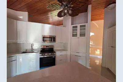 10204 SW 96th Ct, Miami, FL 33176 - Photo 28