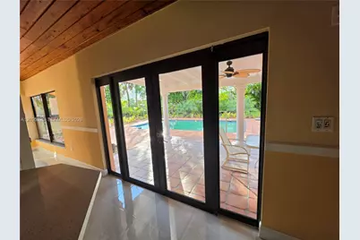 10204 SW 96th Ct, Miami, FL 33176 - Photo 18