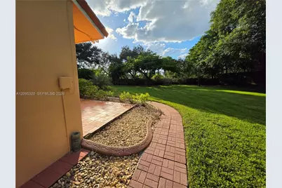10204 SW 96th Ct, Miami, FL 33176 - Photo 60