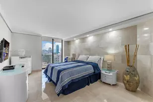 6423 Collins Ave, Miami Beach, FL 33141 - Photo 18