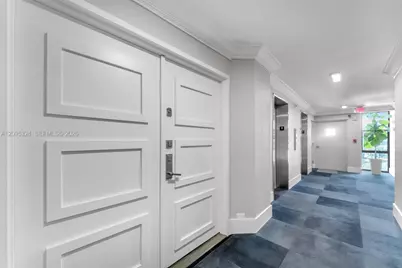 6423 Collins Ave #901, Miami Beach, FL 33141 - Photo 4