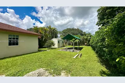 1771 NW 17th St, Homestead, FL 33030 - Photo 6
