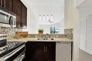 9946 Nob Hill Pl, Sunrise, FL 33351 - Photo 10