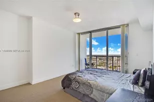 1750 N Bayshore Dr, Miami, FL 33132 - Photo 8