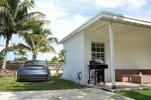 11720 NW 5th Ave, Miami, FL 33168 - Photo 20