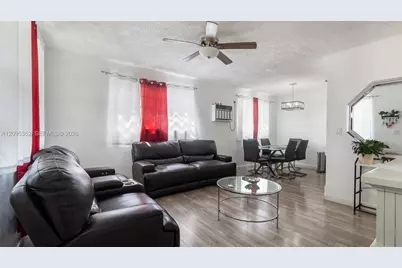 19710 SW 114th Pl, Miami, FL 33157 - Photo 4