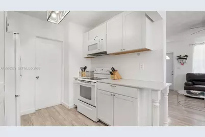 19710 SW 114th Pl, Miami, FL 33157 - Photo 16