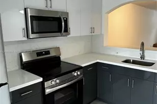 2650 SE 12th Pl, Homestead, FL 33035 - Photo 1