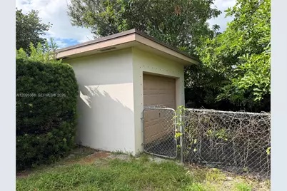 1819 N 51st Ave, Hollywood, FL 33021 - Photo 12