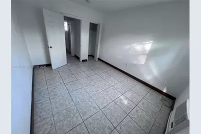 1995 NE 167th St #1, North Miami Beach, FL 33162 - Photo 12