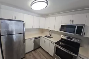 8101 Crespi Blvd, Miami Beach, FL 33141 - Photo 4