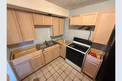 3710 NW 21st St #109, Lauderdale Lakes, FL 33311 - Photo 12