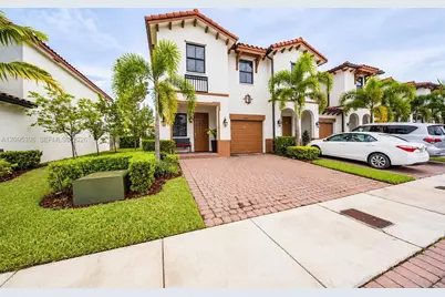 8837 NW 102nd Ct, Doral, FL 33178 - Photo 1