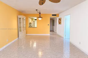 1351 NE Miami Gardens Dr, Miami, FL 33179 - Photo 8