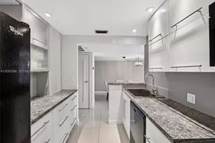 20335 W Country Club Dr, Aventura, FL 33180 - Photo 10