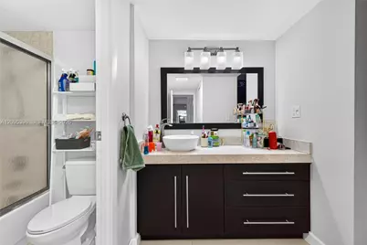 20335 W Country Club Dr #1402, Aventura, FL 33180 - Photo 22