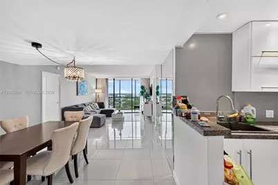 20335 W Country Club Dr #1402, Aventura, FL 33180 - Photo 4