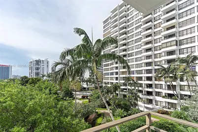 600 Three Islands Blvd #420, Hallandale Beach, FL 33009 - Photo 8