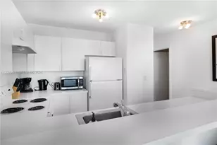 5445 Collins Ave, Miami Beach, FL 33140 - Photo 12
