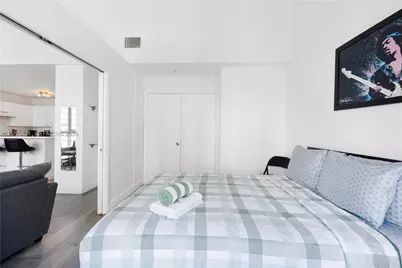 5445 Collins Ave #BAY12, Miami Beach, FL 33140 - Photo 16