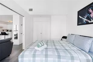 5445 Collins Ave, Miami Beach, FL 33140 - Photo 16