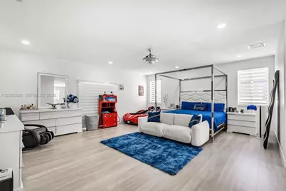 8441 NW 163rd Ter, Miami Lakes, FL 33016 - Photo 28