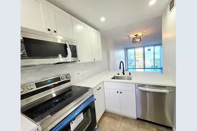 108 Royal Park Dr #2H, Oakland Park, FL 33309 - Photo 1