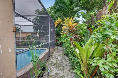 8508 Long Acre Dr, Miramar, FL 33025 - Photo 38