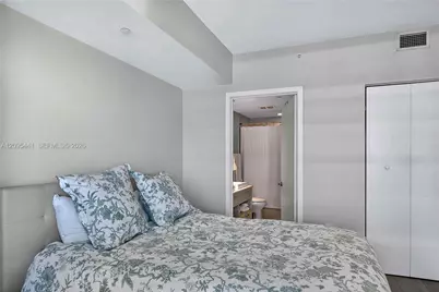 45 SW 9th St #3807, Miami, FL 33130 - Photo 10