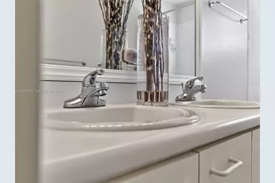 2475 W Cordoba Bnd, Weston, FL 33327 - Photo 44