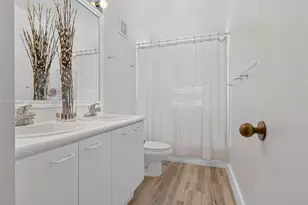 2475 W Cordoba Bend, Weston, FL 33327 - Photo 40